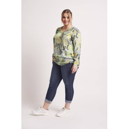 Chalou long sleeve blouse from the collection - fashion plus size - green, stylisation with jeans
